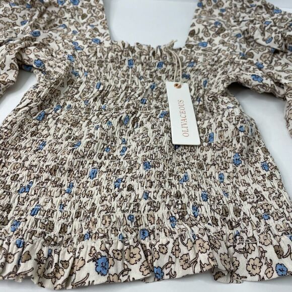 New!Olivaceous Top| 100% rayon| Small|ribbed| soft| cropped| stretchy|floral - Picture 8 of 16